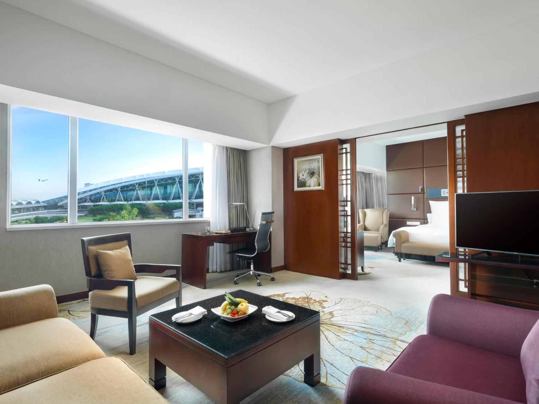 Pullman Guangzhou Baiyun Airport - Free Shuttle Bus & Official Registration Agency During Canton Fair מראה חיצוני תמונה